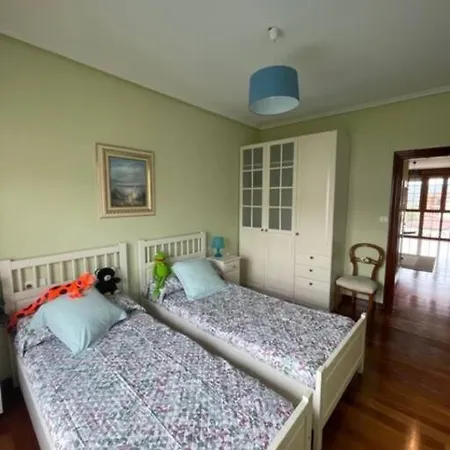 Bonito Apartamento Con Piscina Apartment *