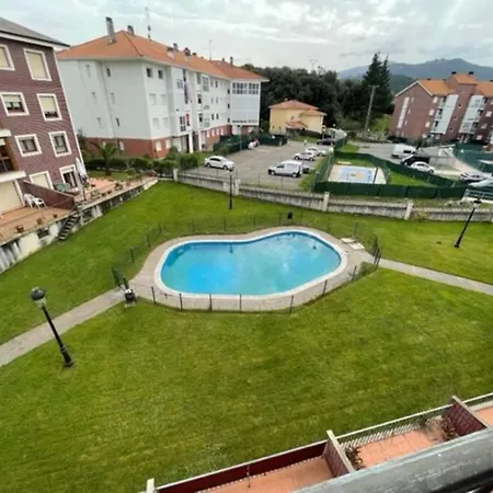 Bonito Apartamento Con Piscina Apartment *
