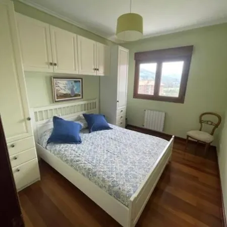 Bonito Apartamento Con Piscina Apartment *